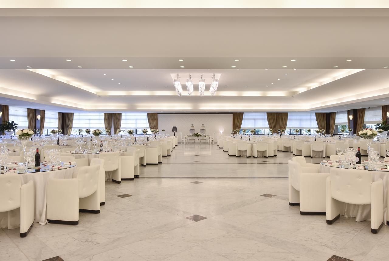 Hotel Ariston Paestum Esterno foto
