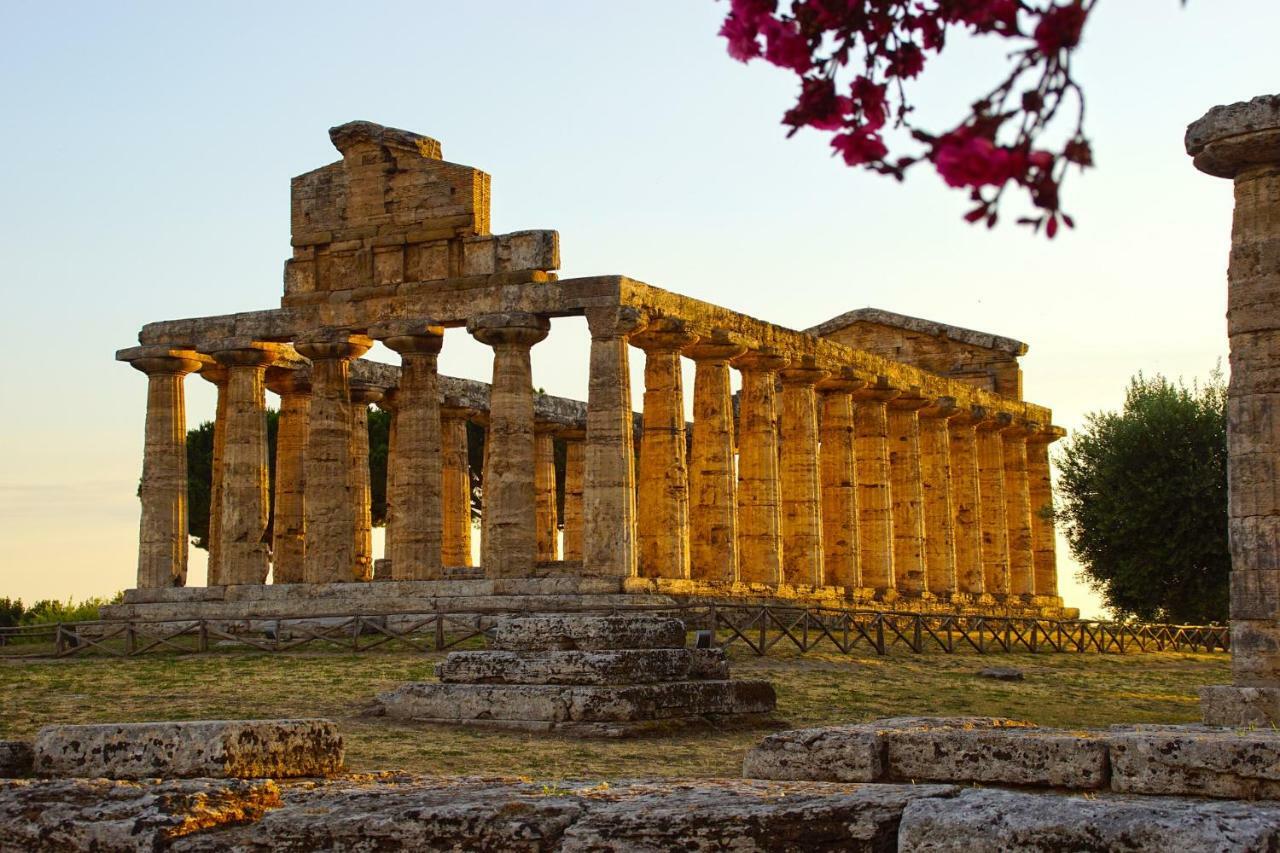 Hotel Ariston Paestum Esterno foto